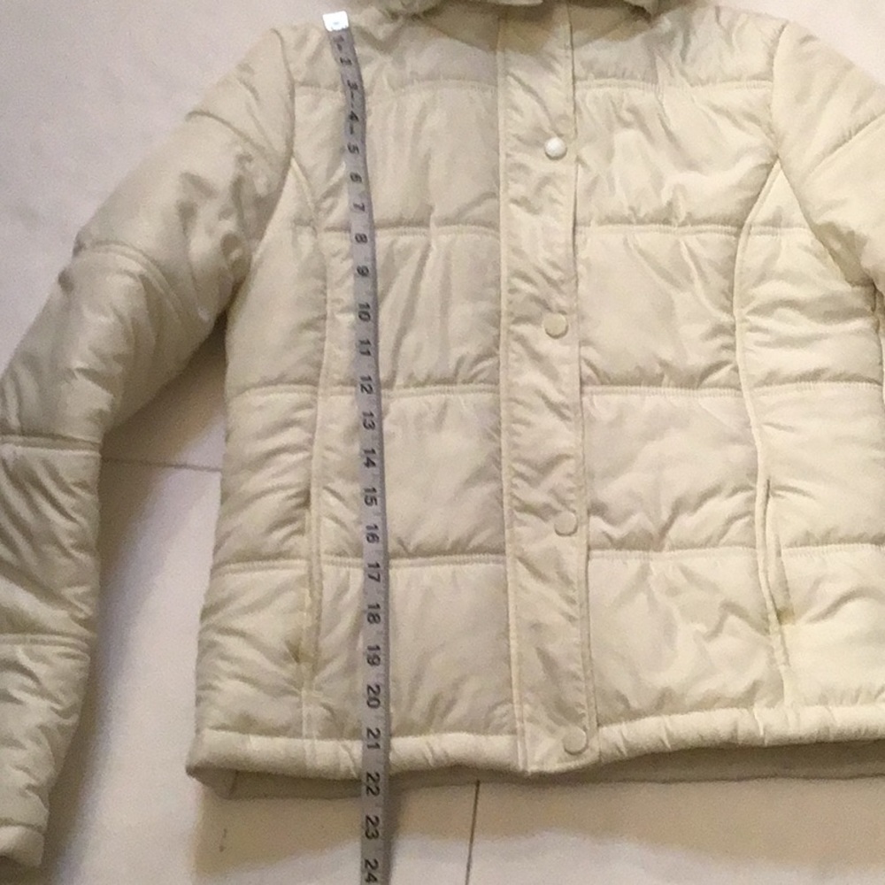 DELIA*S  CREAM COLOR PUFF JACKET COAT WITH FAUX FUR HOOD SZ M - Picture 10 of 11